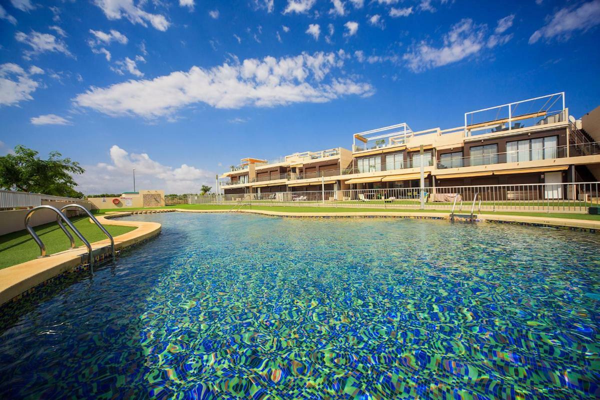 Penthouse 2 Bedrooms In Mil Palmeras Appartement
